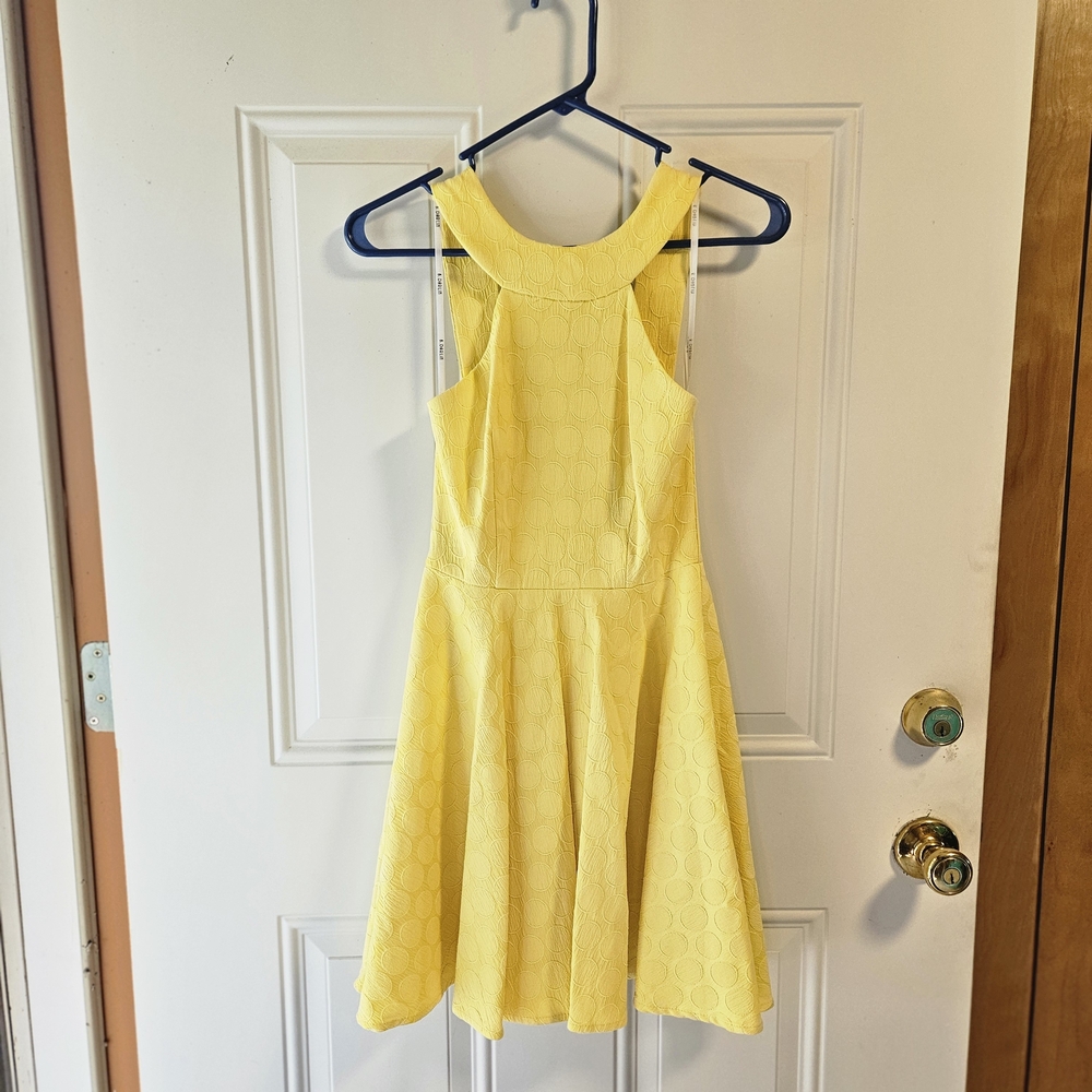 NWOT Yellow Sleeveless Halter Neck Skater Juniors' Womens Dress